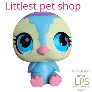 Hasbro Littlest Pet Shop blue yellow purple bird retired collectible toy